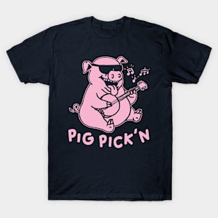 pig picking banjo T-Shirt